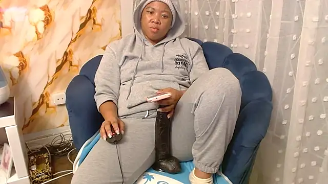 massive_booty25 webcam