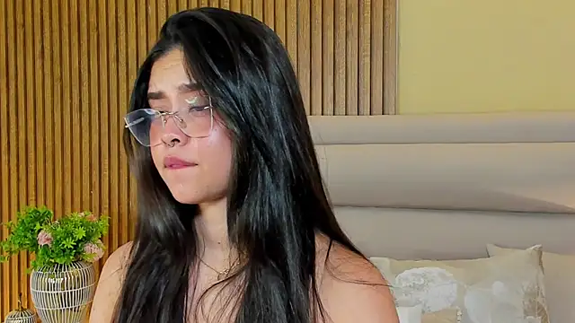 CristalMayson webcam