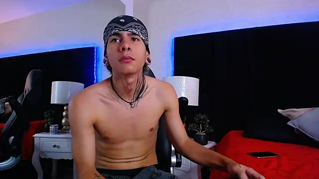 bel_sebu (M twink) - SHOW OIL 🔥💪🏻💦 FULL BODY