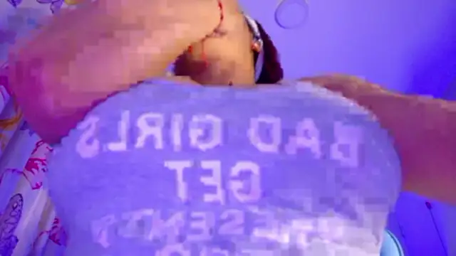 NicolleTaylor webcam