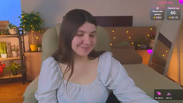 Viola__Shy webcam