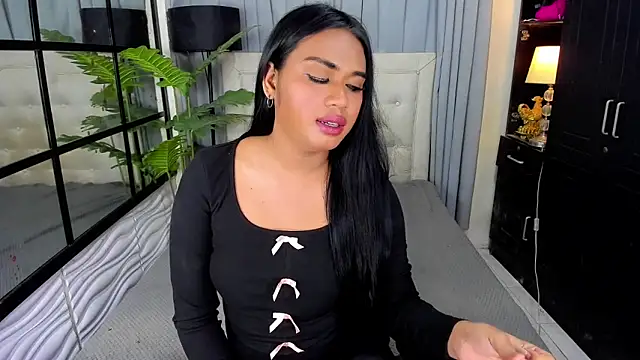 asianhugecockjulia webcam