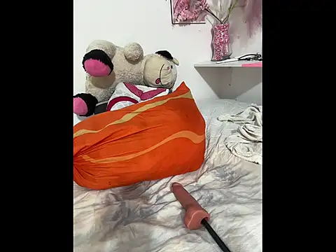 halana_squirts webcam