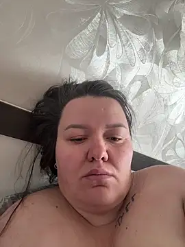 SunnyLeila2101 webcam