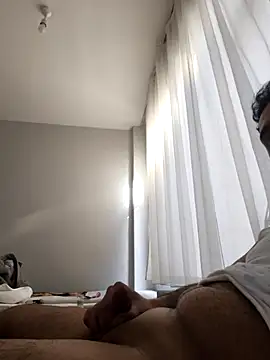 alikrcm37 - Alikrcm37's free webcam - UK Sex Cams