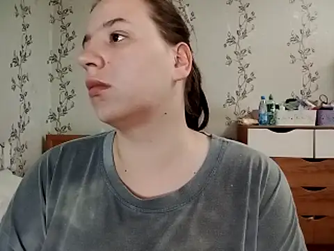 symmetryinvoid (F teen) - Put on other panties