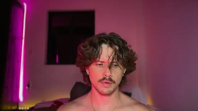 mcklister_kinky_feets webcam