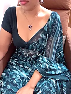 roja-telugu777 (F young) - keep ice cubes on nipples