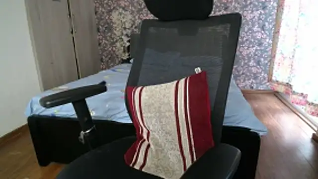 little_princess01 (F teen) - shower show