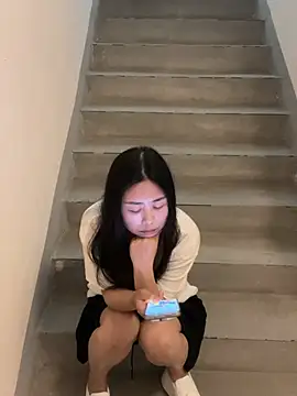 zzdd999 Stripchat cam model