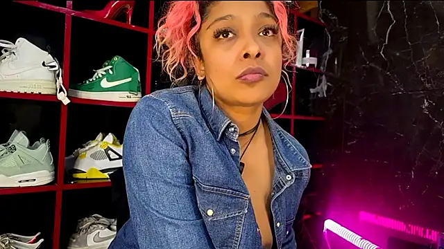 Indianbrownie webcam