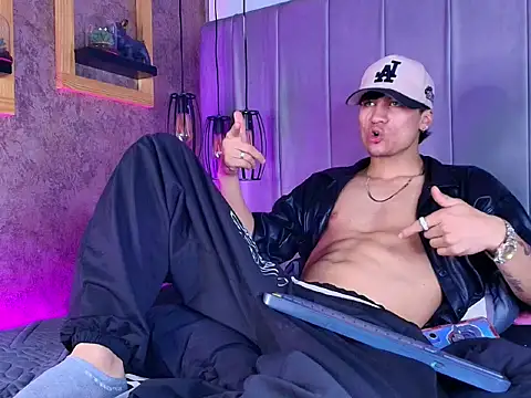 The_BossCrown webcam