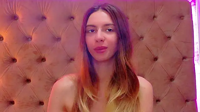 coravex - CoraVex's free webcam - UK Sex Cams