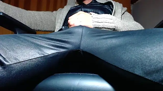 sebastian_horny webcam