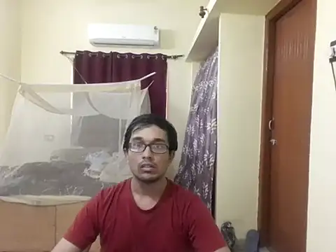 THE_NAKED_BOY webcam