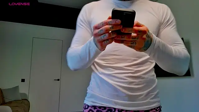 white_King9999 webcam