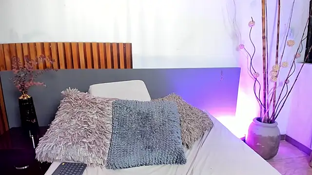 Zamira_Taylor webcam