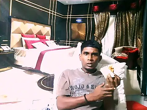 IndianThuggin webcam