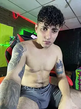 JustynAle2025 webcam