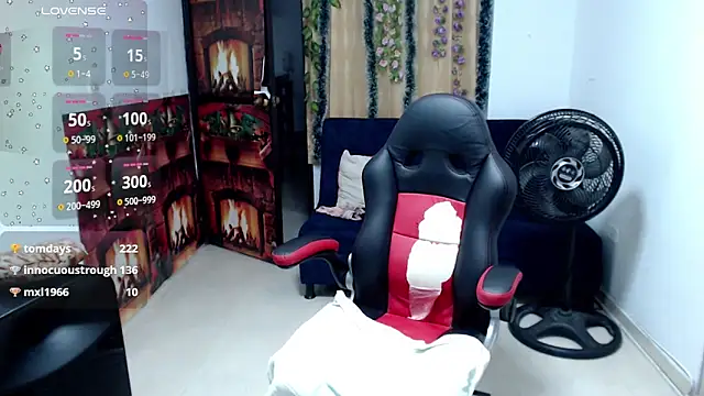 amelie_rose__ webcam