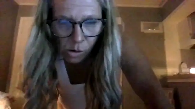 ShawtyThickGilf webcam