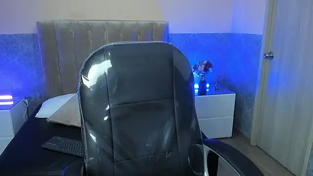 DAMON_SALVATTORE webcam