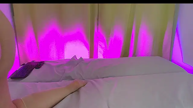 Natalie_Heather webcam