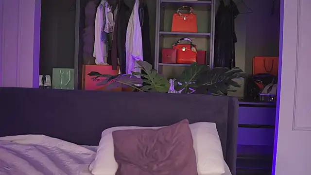 Monique_Celeste webcam