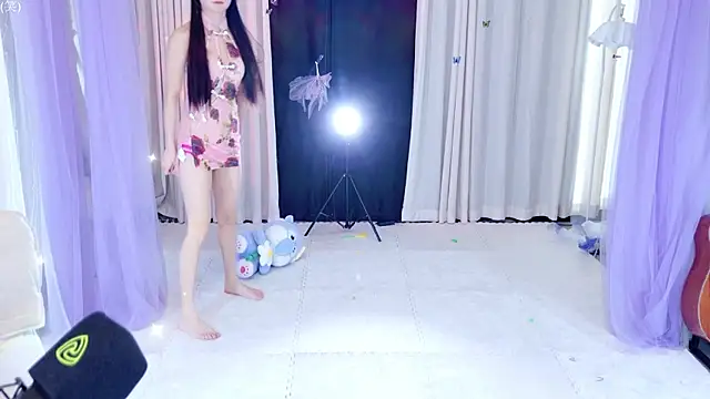 Dancer_Lucky-Nini webcam