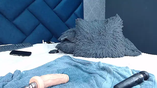 shanthal_bllizz webcam