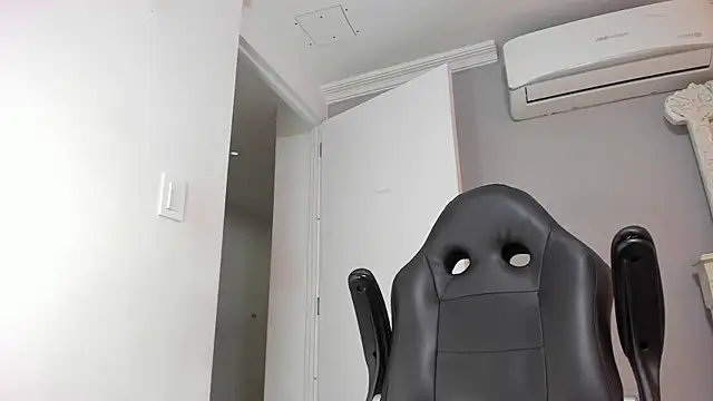 ElaineLaurent webcam