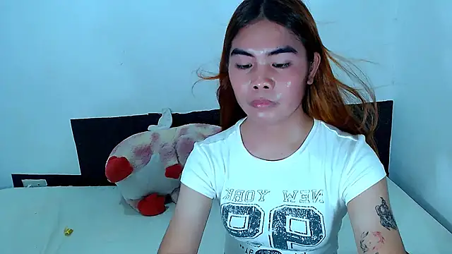 mikhaylahanderson (Ask my age) - FINALLY WERE BACK AFTER 1 MONTH