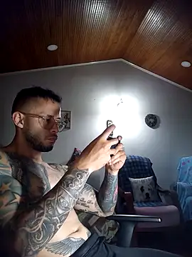 sebastian_horny webcam