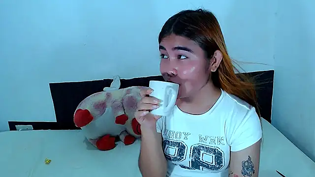 mikhaylahanderson webcam