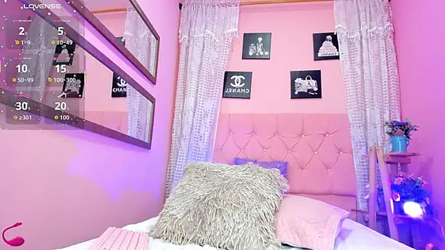 liam_evvan (M twink) - Two fingers in my ass