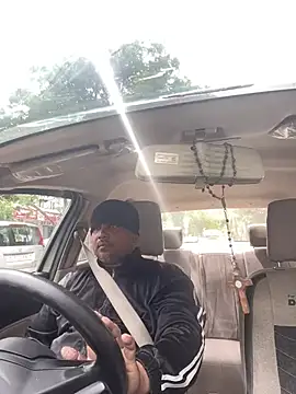 Dick_6inches_Delhi webcam