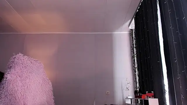 ReddHotPipper webcam