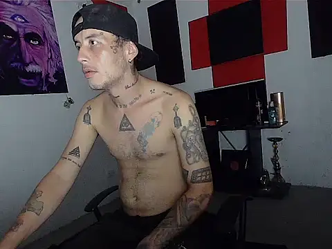 patrik_tattoo_ webcam