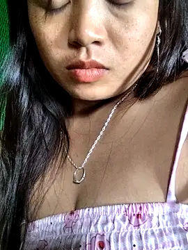 miumiu_sexy2x webcam