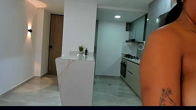 Luxury_pleasure_2 webcam