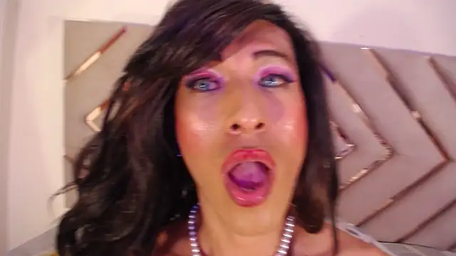 Raven_foxter1 webcam