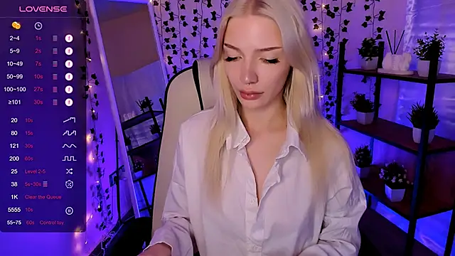AnyaTaylor_ webcam