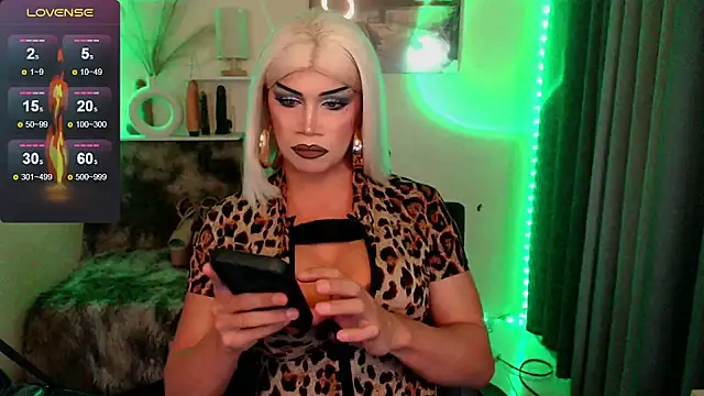 deliciousClaire webcam