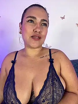 veronica__olsonn webcam