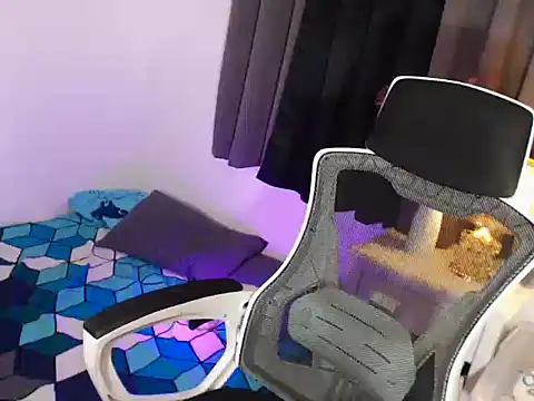 MajesticKitana webcam