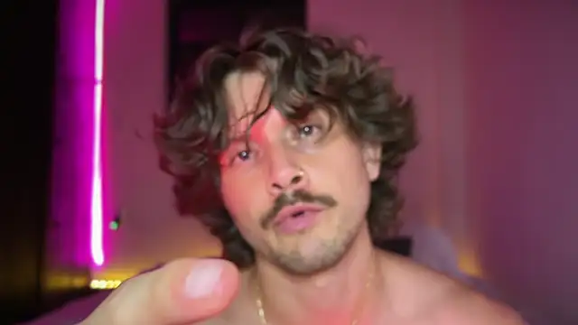 mcklister_kinky_feets