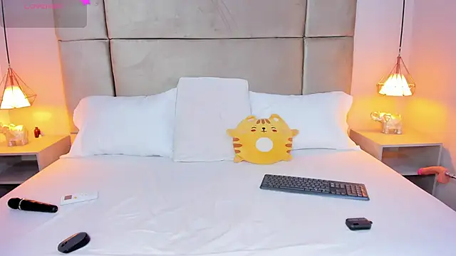 isabel_sofiaa webcam