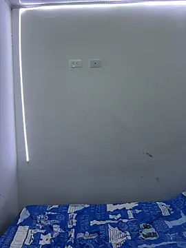 LexiCriimson77 webcam