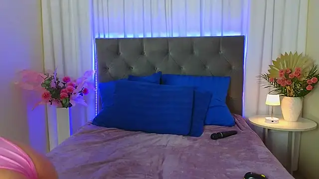 Ariana_Petite webcam