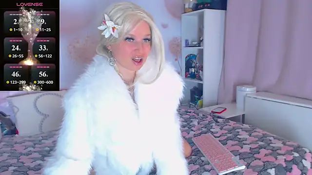 mooncandygirl webcam